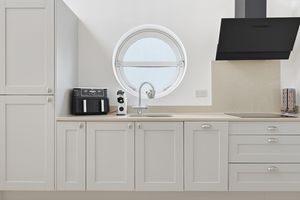 Harbour Square- click for photo gallery